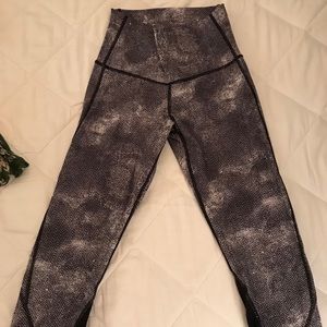 Lululemon Mesh crops